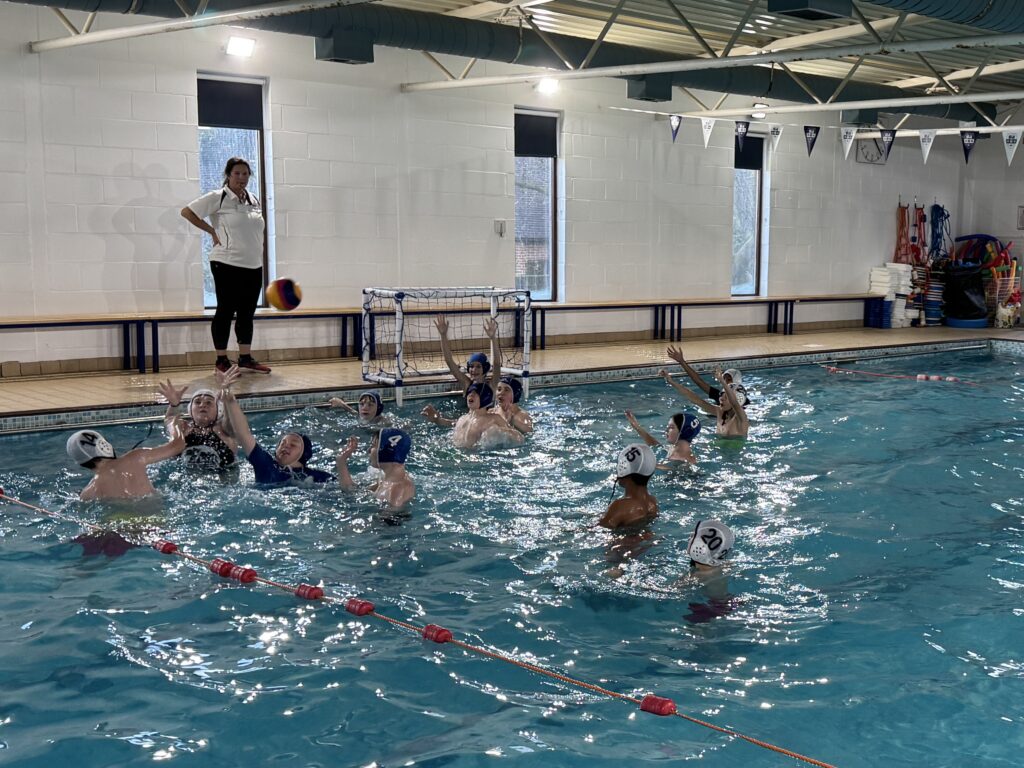 🤽‍♀️Extra-Curricular Water Polo🏊‍♂️